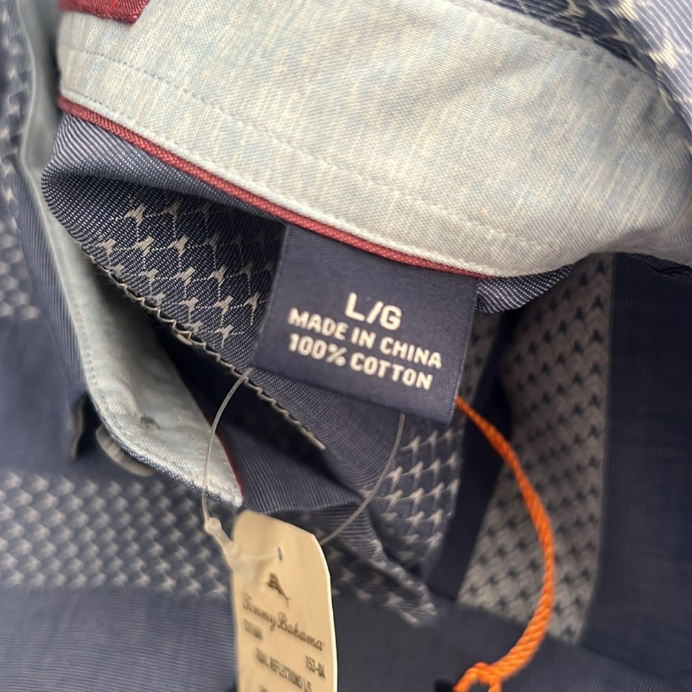 Tommy Bahama NWT- men’s Large button down - Picture 4 of 4